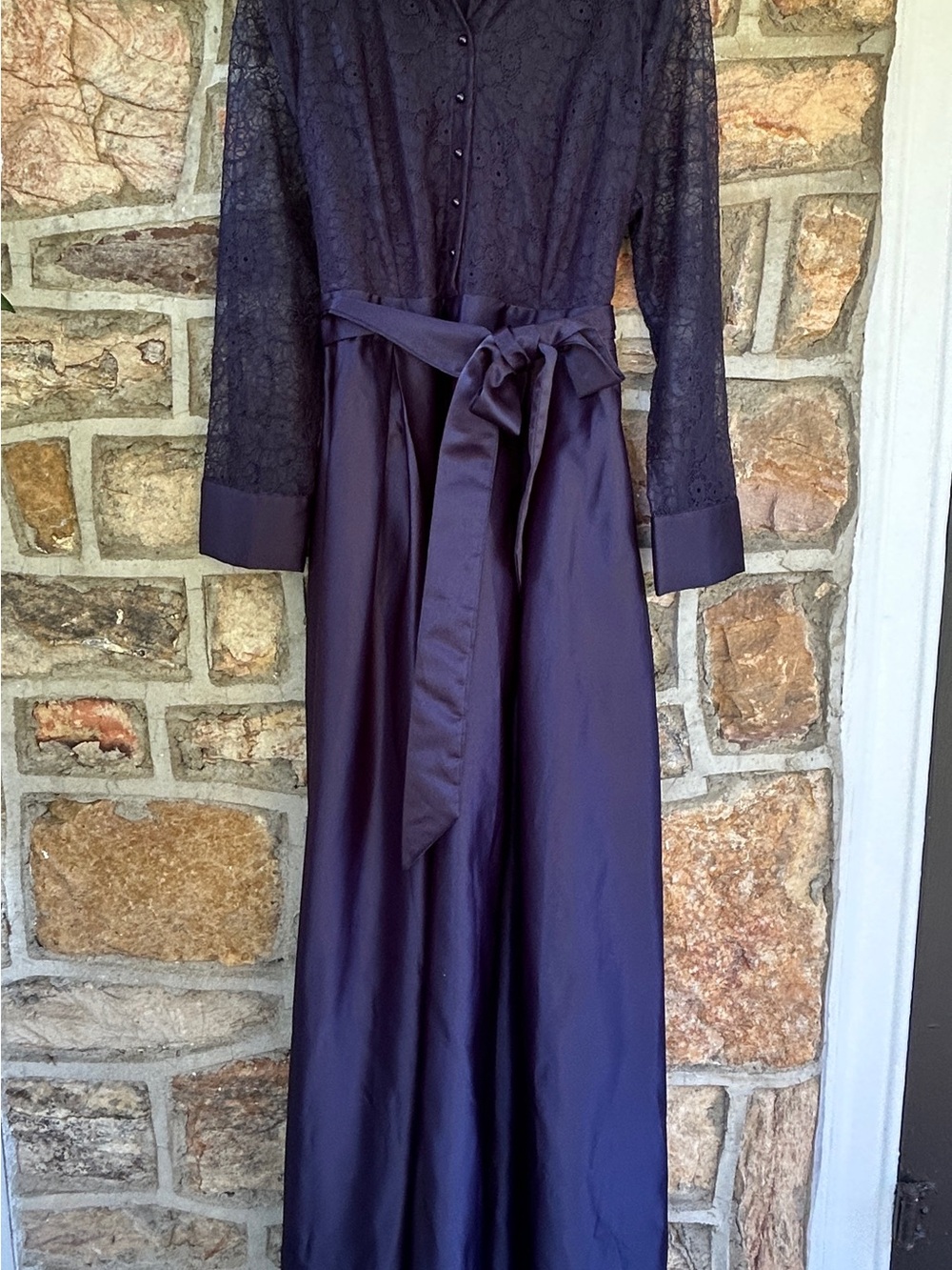 Elegant Long Sleeve Lace & Satin Maxi Dress - Deep Navy